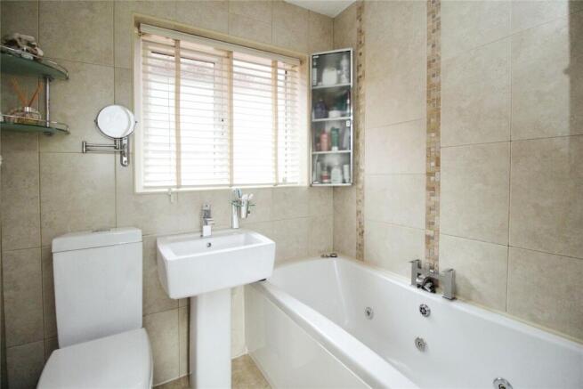 Bathroom/Wc