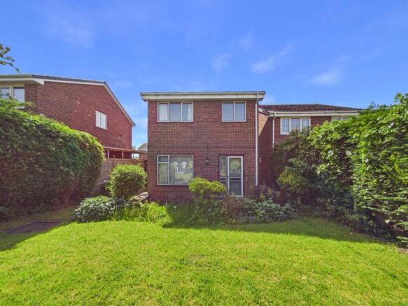3 bed Detached for sale Image 11