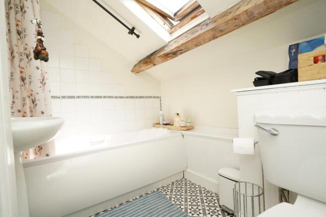 2 bed Apartment for sale Image 8