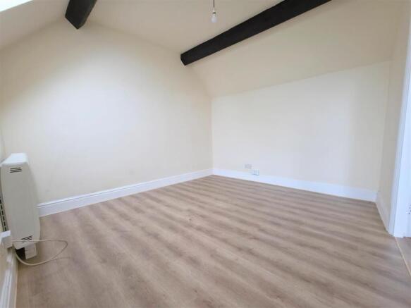 Flat 10 Central Court 2