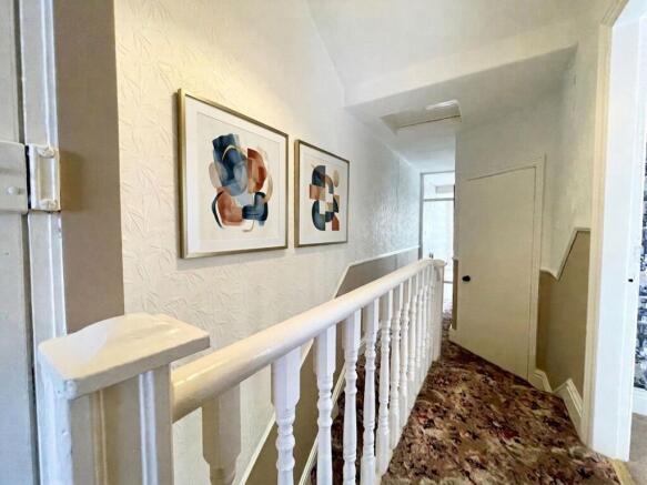3 bed Terraced for sale Image 11