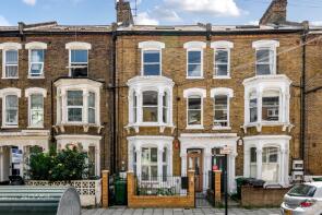 68c, Saltoun Road, London SW2 1ER