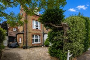 Flat 4, 30, Malbrook Road, London SW15 6UF