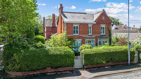 Ivy Lea, Walton Road, WA4