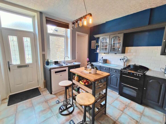 4 bed Terraced for sale Image 6