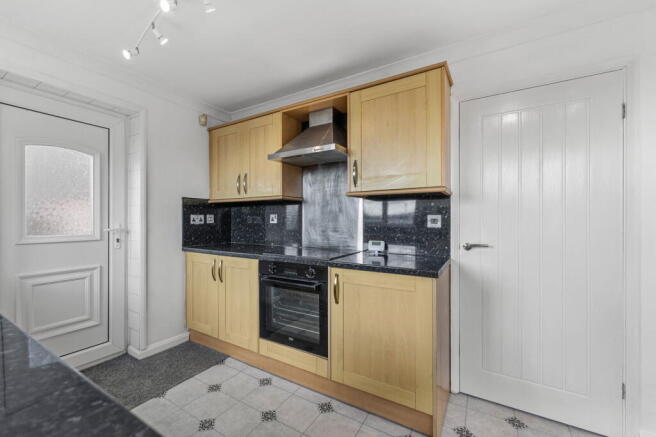 2 bed Semi-Detached for sale Image 7