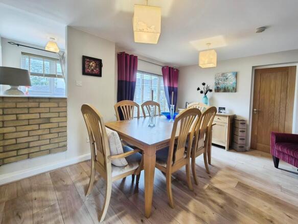 dc3dbe67-10000340...