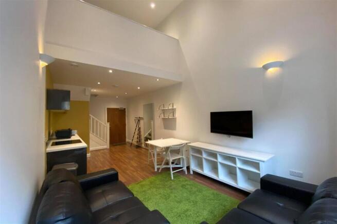 1 bed Apartment to rent Image 4