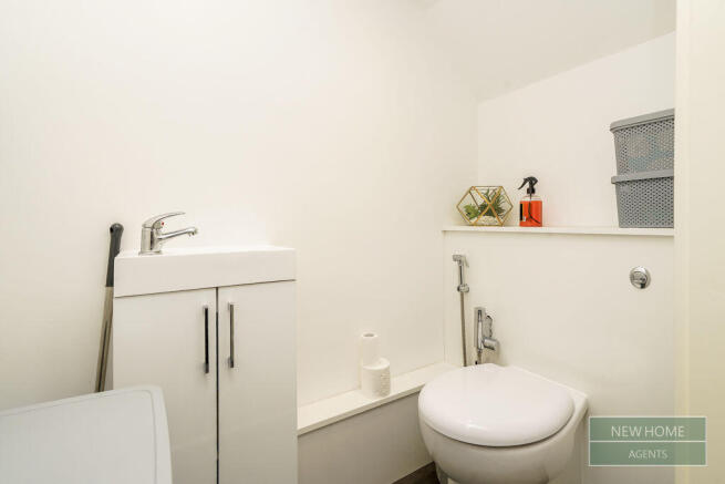 3 bed Terraced for sale Image 6