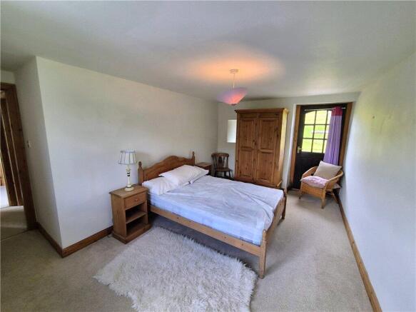 3 bed Detached to rent Image 11