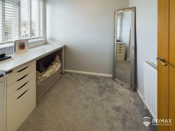 Bedroom 4.jpg