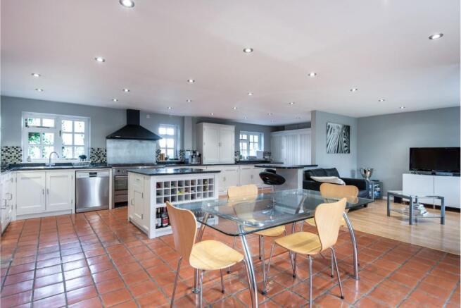 Kitchen/breakfast ro