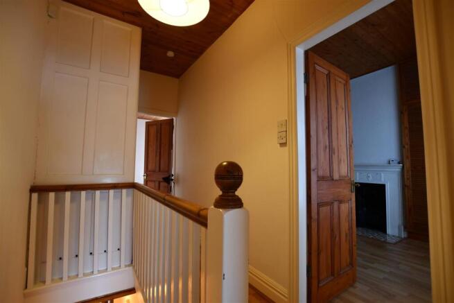 2 bed Terraced for sale Image 7