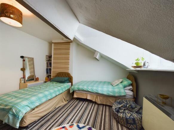 2 bed Maisonette for sale Image 11
