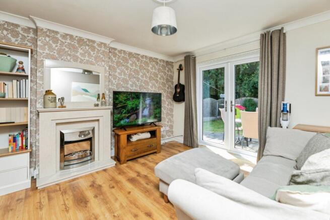 2 bed Semi-Detached for sale Image 6