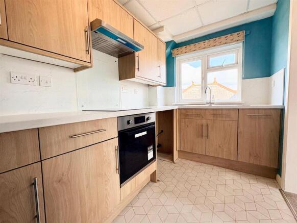 kitchen2.jpg