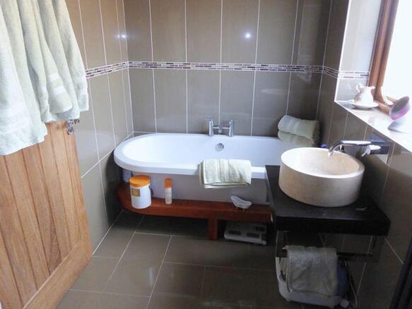 Photo 9