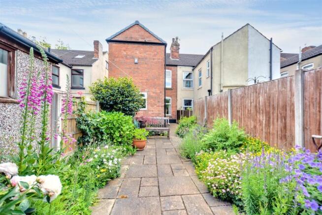 Garden_2.jpeg