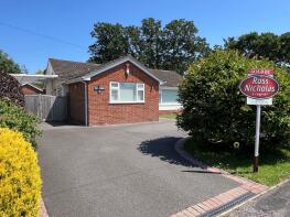 8 Oaktrees, Ballard Close, New Milton BH25 5HW