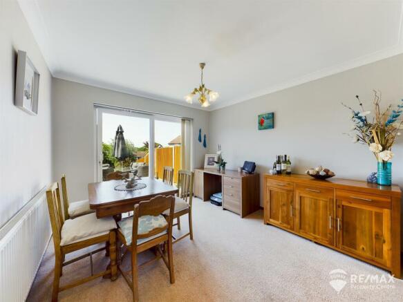 Dining Area.jpg