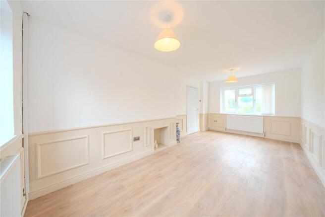 3 bed Semi-Detached for sale Image 12