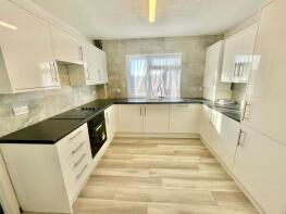 49, Dellsome Lane, Welham Green, Hatfield AL9 7DY