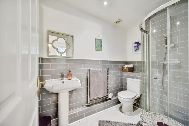 Bedroom Two Shower En-Suite