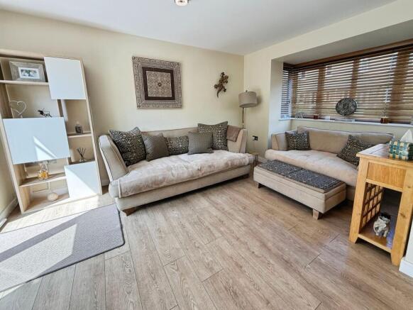 Wiltshire Crescent, Basingstoke, RG22 photo 4