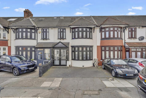 Broadhurst Avenue, Seven Kings, IG3