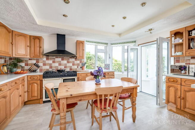Tavistock Road, Yelverton, Devon photo 4
