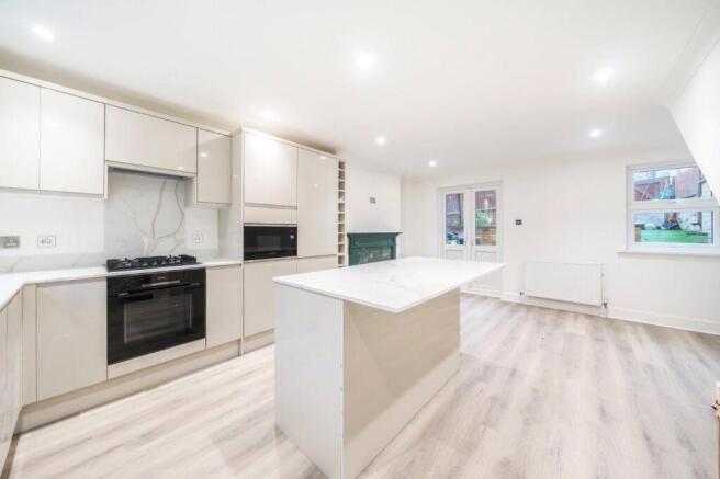 Kitchen/Living Area
