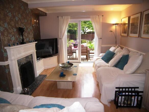 THROUGH LOUNGE