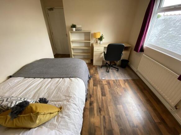 Bedroom 7-2