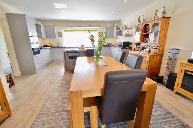 Kitchen Diner ...
