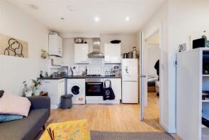 Flat 402, 3 Platinum Court, Cephas Avenue, London E1 4FF