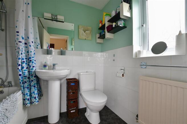 En-Suite Bathroom
