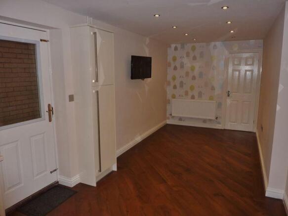 Kitchen/dining