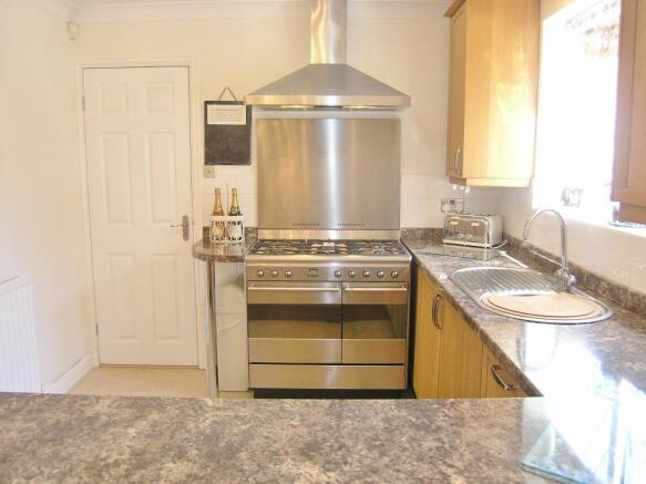 Kitchen 1