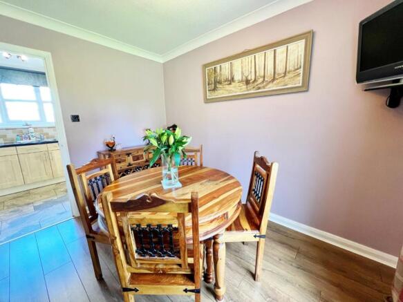 Dining Room 2.jpg