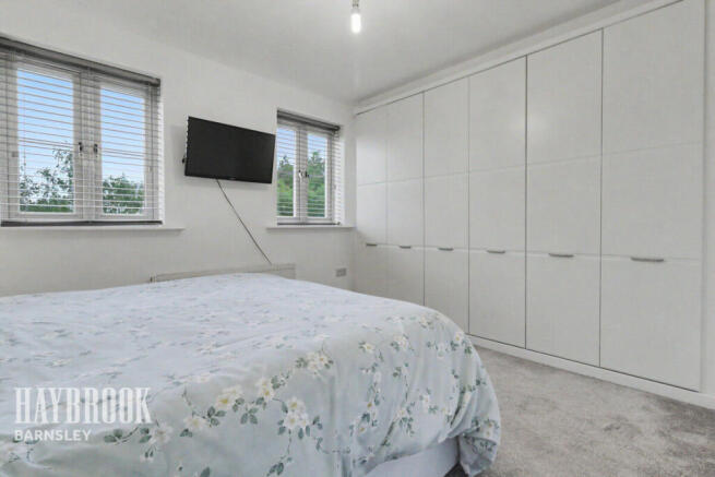 3 bed Town House for sale Image 10