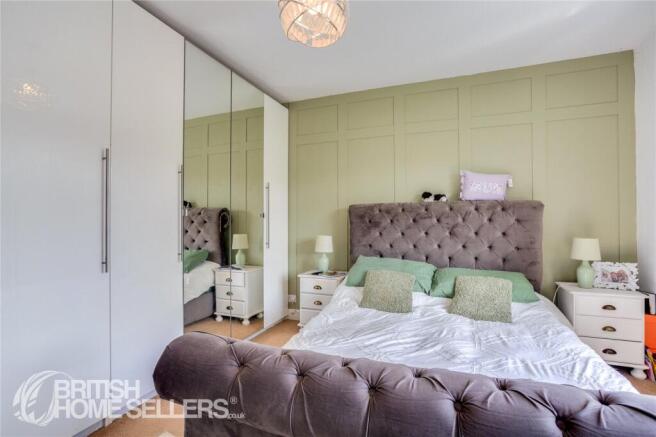 2 bed Semi-Detached for sale Image 12
