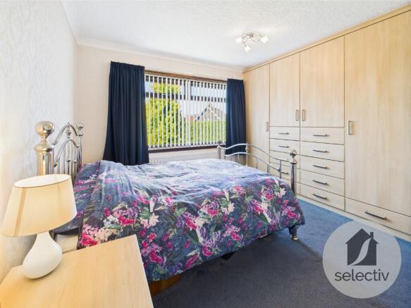 4 bed Detached Bungalow for sale Image 7