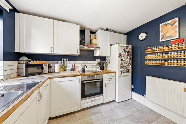 2 bed Terraced for sale Image 4