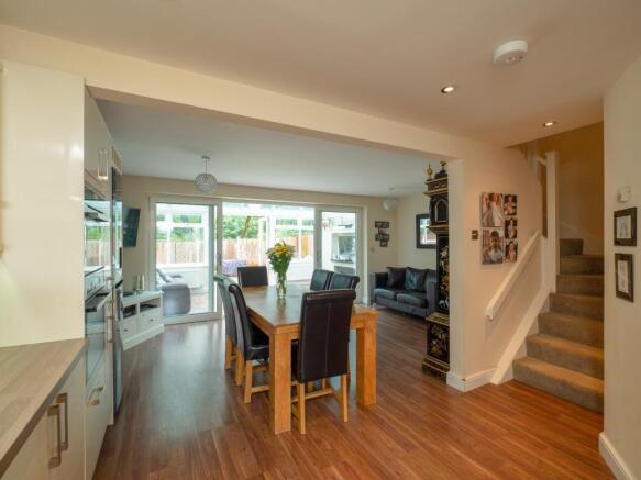 Open Plan Kitchen/Di