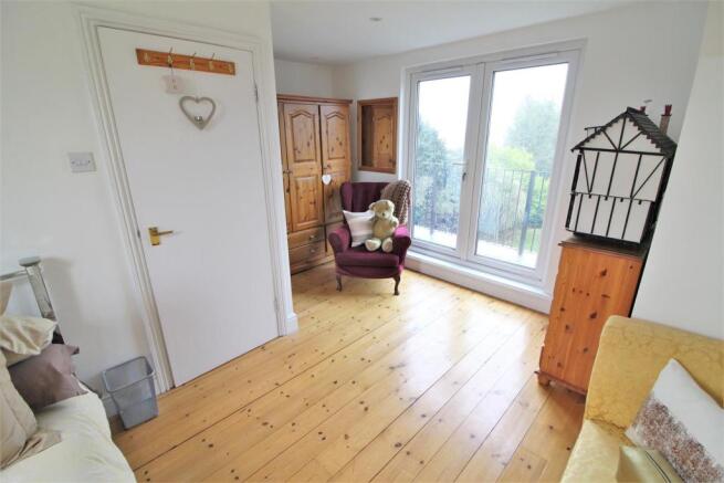 BEDROOM SIX