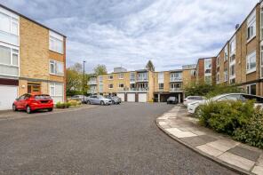 14, Brookfield, Westfield, Gosforth, Newcastle Upon Tyne NE3 4YB