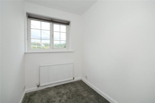 3 bed Terraced for sale Image 10