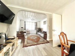 25, Waller Avenue, Luton LU4 9RP