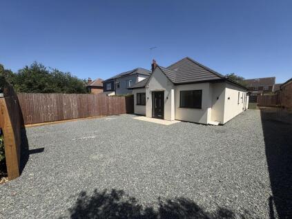 London Road, Peterborough, PE7
