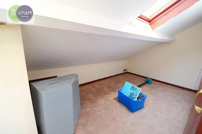 3 bed Terraced for sale Image 9